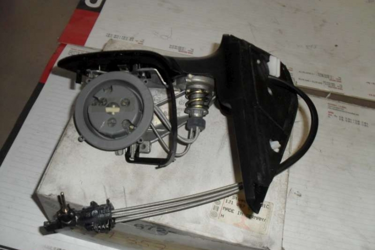 Spiegelhuis rechts voor voertuigen met spiegel met afstandsbediening golf 4/bora 98-05