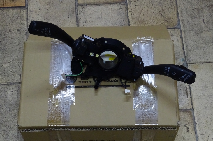 Stuurkolomschakelaar Audi A4 / Audi Q5