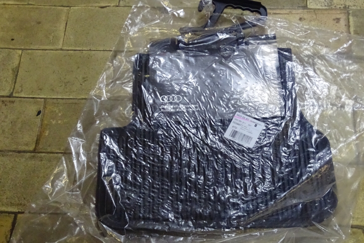 Matten achteraan rubber Audi A6/A7