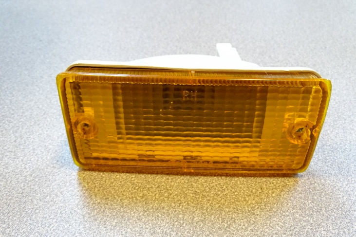 Knipperlicht rechts Nissan Sunny 82-85